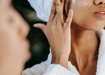 Bolehkah Menggunakan Sunscreen di Sore Hari? Ini Faktanya