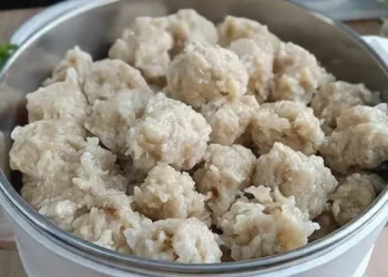 Resep Pentol Ayam Kenyal Gurih dan Tidak Alot untuk Camilan Keluarga